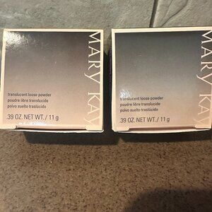 Mary Kay Translucent Powder new set of (2)